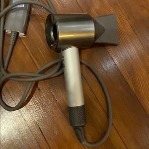 Professional dyson blow dryer like new!